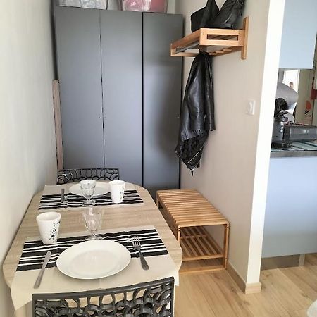 STUDIO à 200 mètres de la plage Canet-en-Roussillon Exterior foto